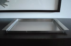 Dirk Wynants - Design dienblad Extremis Serva Tray rvs + placemat Extremis kopen? Bied vanaf 45!