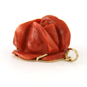14k geel gouden hanger met een koraal in een vorm van een roos kop - 13.7 gram kopen? Bied vanaf 480!