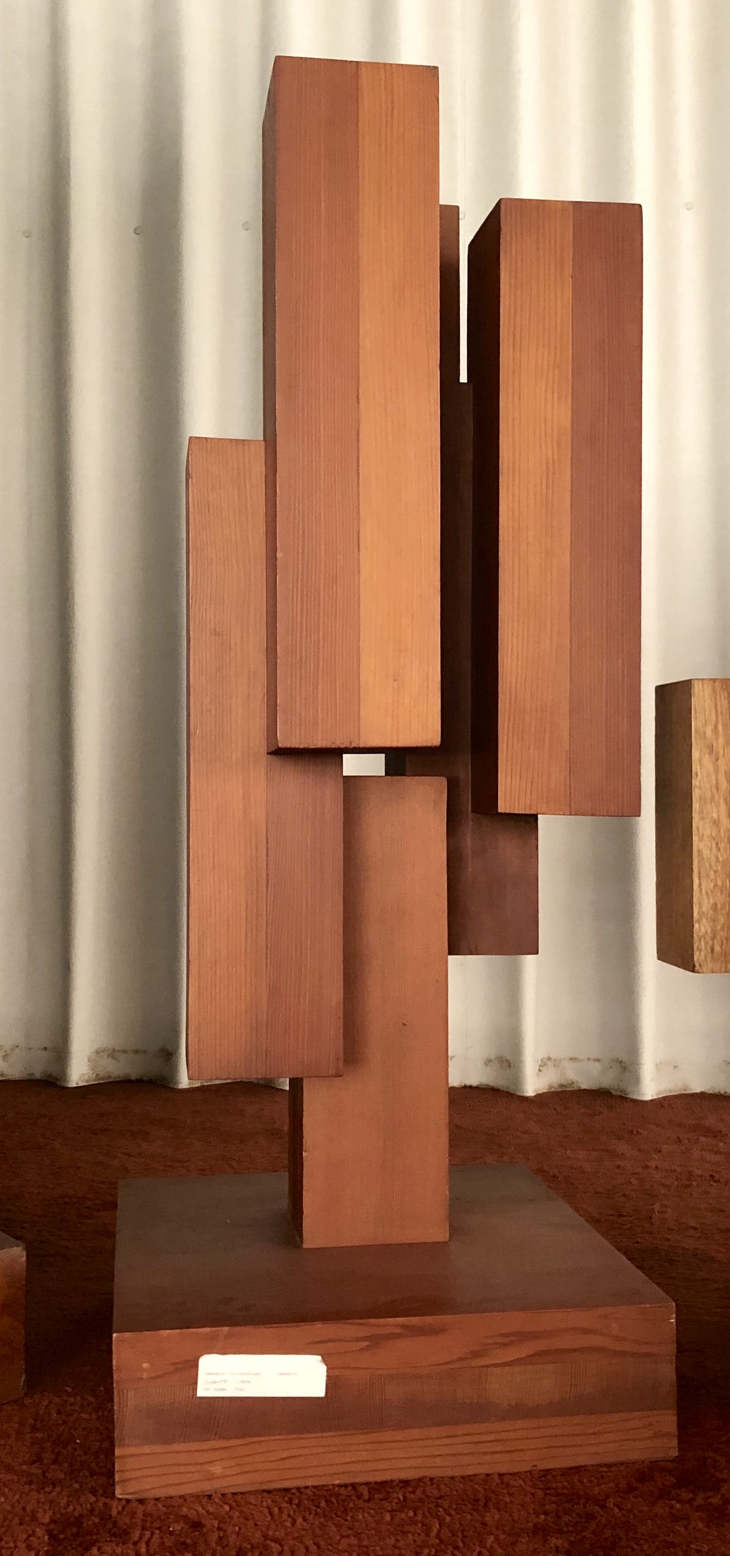 Jan Hoog - Houten architectonische sculptuur, Flat (Groot) verkocht voor € 500!