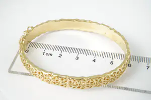 12 - Aparte 18krt geel-gouden ovale armband - Arabisch motief/model - gekeurd kopen? Bied vanaf 410!