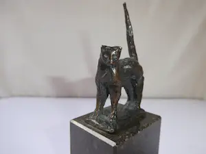 Brons (Onbekend) - kat met staart omhoog kopen? Bied vanaf 35!