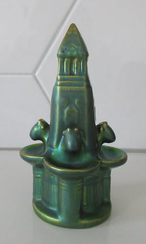 Zsolnay - Aardewerk model Fontein van de stad Pecs in Eosin glazuur kopen? Bied vanaf 28!
