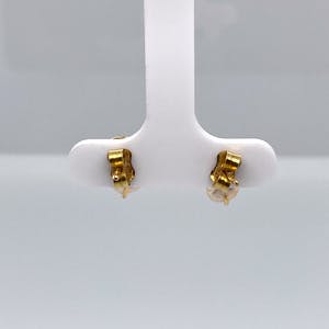 18 kt gouden handgemaakte oorstekers met zaadparel en diamant, 2,41gr kopen? Bied vanaf 65!