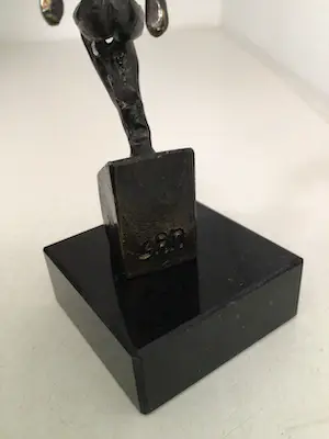 Corry Ammerlaan - Sculptuur “ VRIJHEID “. Gesigneerd kopen? Bied vanaf 1!