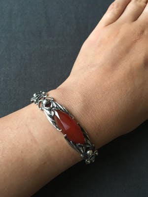 Fons Reggers - zilveren demi parure: collier en armband met cornalijn, ca. 1930 kopen? Bied vanaf 375!