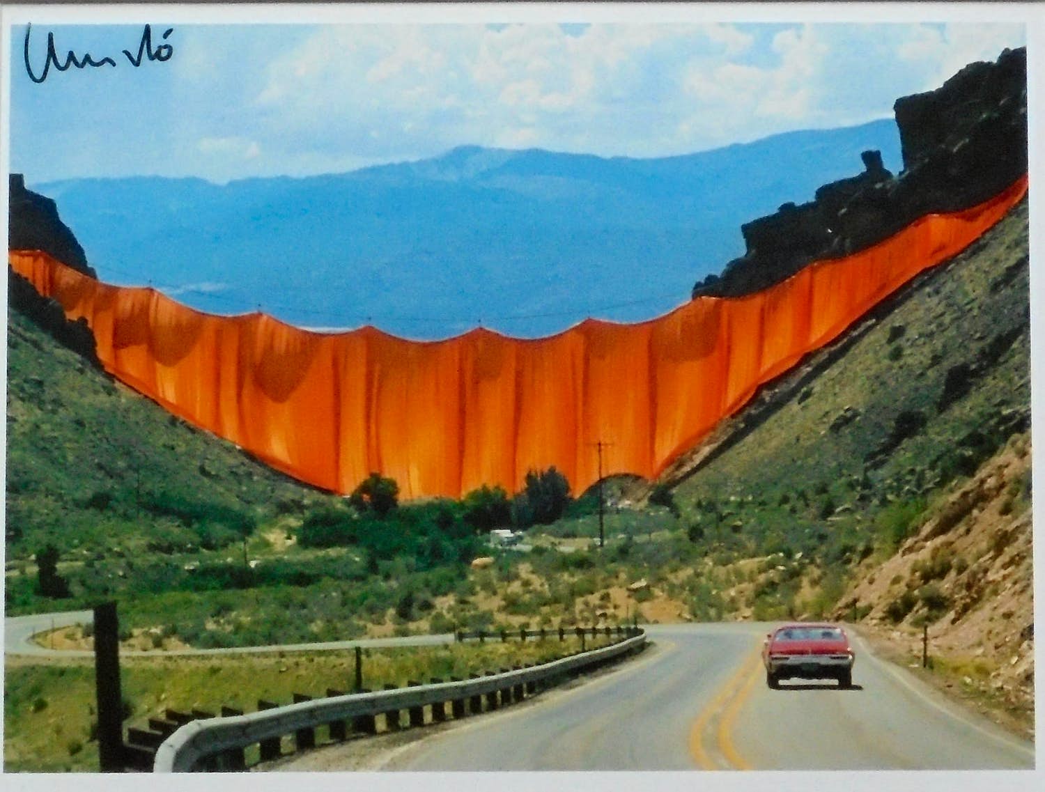 Christo - Project - Valley Curtain - Rifle Colorado 1970 -artcard handgesigneerd verkocht voor € 45!