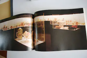 Claes Oldenburg - Chocoladedoos met boekwerk: Mouse Museum/Ray Gun Wing kopen? Bied vanaf 50!