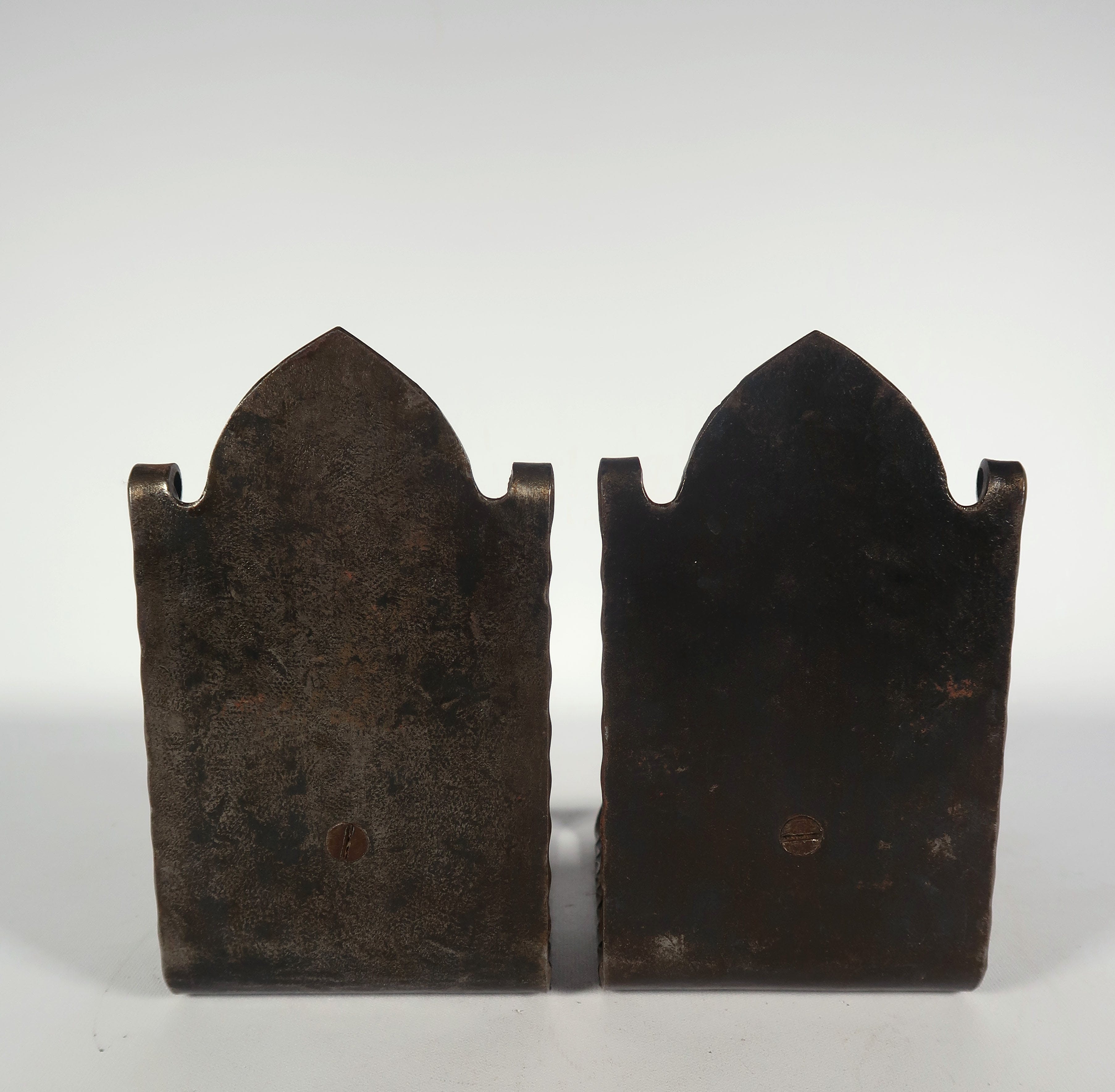 Nieuwe Kunst - Metaal, handgesmede boekensteunen met mooie decoratie van uilen kopen? Bied vanaf 1!