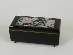 Curiosa - Japanse Otagiri Tavistock Spiegel-Muziekdoos kopen? Bied vanaf 1!