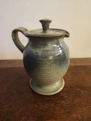 Wiebo Lublink - Geglazuurde schenkkan met deksel kopen? Bied vanaf 20!