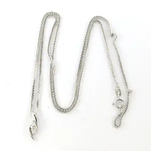 14k wit gouden collier en hanger met briljant geslepen diamanten tot. 0.12ct kopen? Bied vanaf 340!