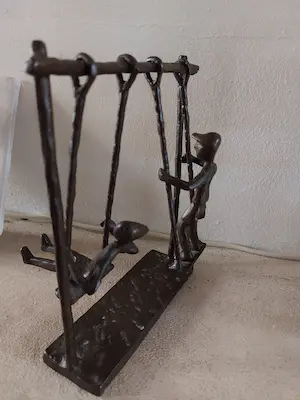 Brons (Onbekend) - 2x Brons beeld : gezin en spelende kinderen. kopen? Bied vanaf 55!