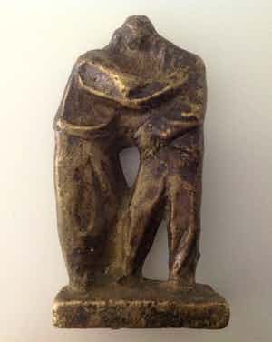 Brons (Onbekend) - Omhelzing verkocht voor € 75!