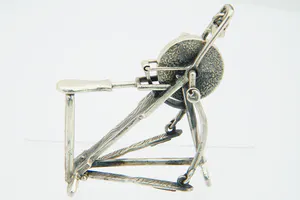 Bijzonder mooi 2e gehalte (835) Zilveren etagere / miniatuur "Slijpsteen" kopen? Bied vanaf 68!