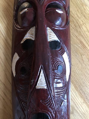 Niet of onleesbaar gesigneerd - Zeer groot (1 meter lang!) en expressief Afrikaans masker kopen? Bied vanaf 1!