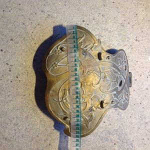 Curiosa - Art Nouveau koperen inkststel: blad-, inktpot, zandpotje en houders voor pennen kopen? Bied vanaf 75!