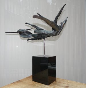 Paul Elshout - Bronzen beeld van 3 zwevende figuren kopen? Bied vanaf 675!