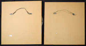 Menno Meijer - Lot van twee 3d-geometrisch-abstracte werken in gemengde techniek (verf, metaal) kopen? Bied vanaf 50!