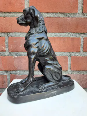 Niet of onleesbaar gesigneerd - Hond in brons kopen? Bied vanaf 1!