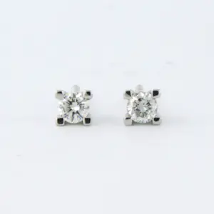 18k witgouden solitair oorknoppen met briljant geslepen diamant tot. 0,22ct kopen? Bied vanaf 325!