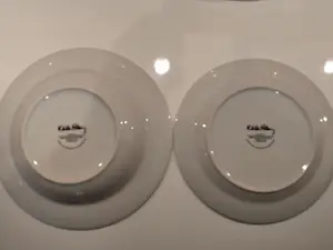 Keith Haring - Servies: 2 platte borden, 2 koffiekopjes en 1 espressokopje kopen? Bied vanaf 90!