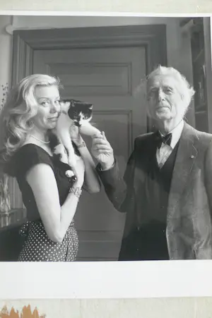 AcheterCarel Willink - Samen met Wilma en kat - Foto: Jan Snoek? Enchérissez de 25!