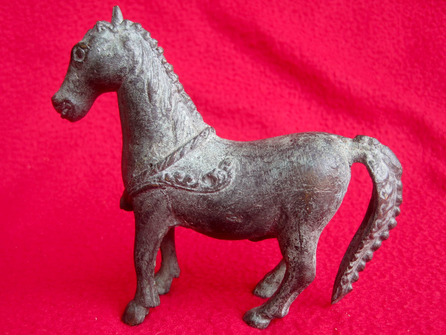 Brons (Onbekend) - De jonge hengst. kopen? Bied vanaf 30!