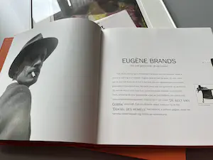 Eugène Brands - Het wandelende huis kopen? Bied vanaf 200!