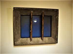 Jan Grotenbreg - Bijzonder Acrylverf en cement op doek "Kijken naar de Maan" gesigneerd verkocht voor € 80!