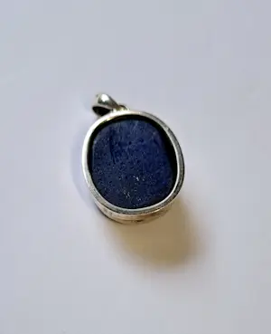Blauwe natuurlijke Druzy-hanger kopen? Bied vanaf 30!