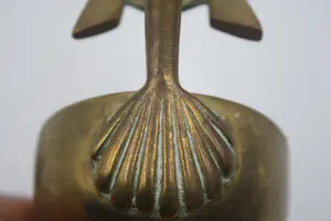 Niet of onleesbaar gesigneerd - Antieke Bronzen Diya Offer Olielamp (20e eeuw kopen? Bied vanaf 1!