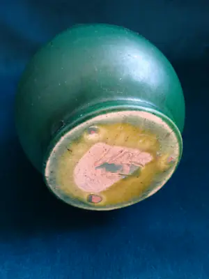 Klaas Mobach sr. - Unieke Collectie Medaillon aardewerk: 1x jardinaire - 3x oorkannen kopen? Bied vanaf 175!