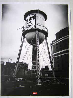 Shepard Fairey - Icon Water Tower, 2015 ( Silver Edition) verkocht voor € 125!
