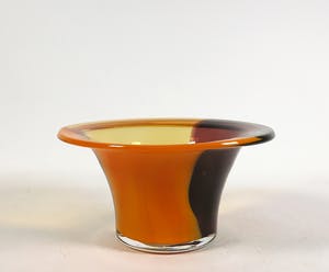 Bernard Heesen - Glas, Driekleurige schaal kopen? Bied vanaf 1!