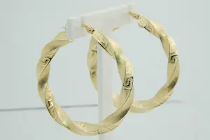 Acheter63 - Chique paar 18 Krt gouden geblazen & "gedraaide" oorclips - meander motief? Enchérissez de 230!