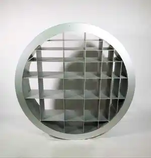 Ron Arad - Aluminium kast, Reinventing the Wheel (2000) door Hidden verkauft für € 3102!