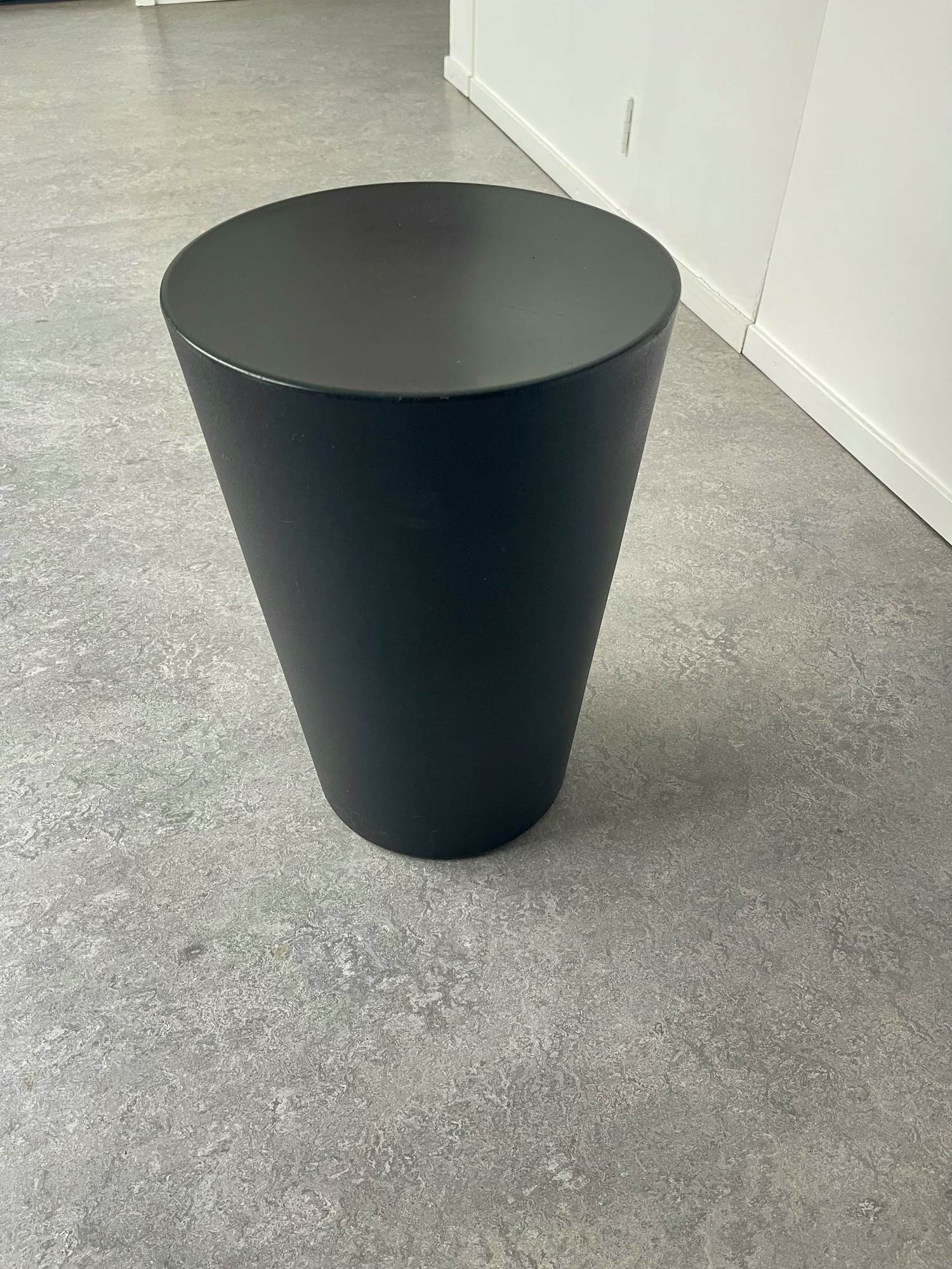 Marcel Wanders - Mooi Container Stool Zwart kopen? Bied vanaf 80!
