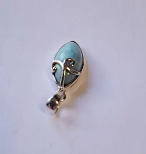 Nieuwe unieke hanger gemaakt van 925 sterling zilver met een Larimar edelsteen. kopen? Bied vanaf 55!