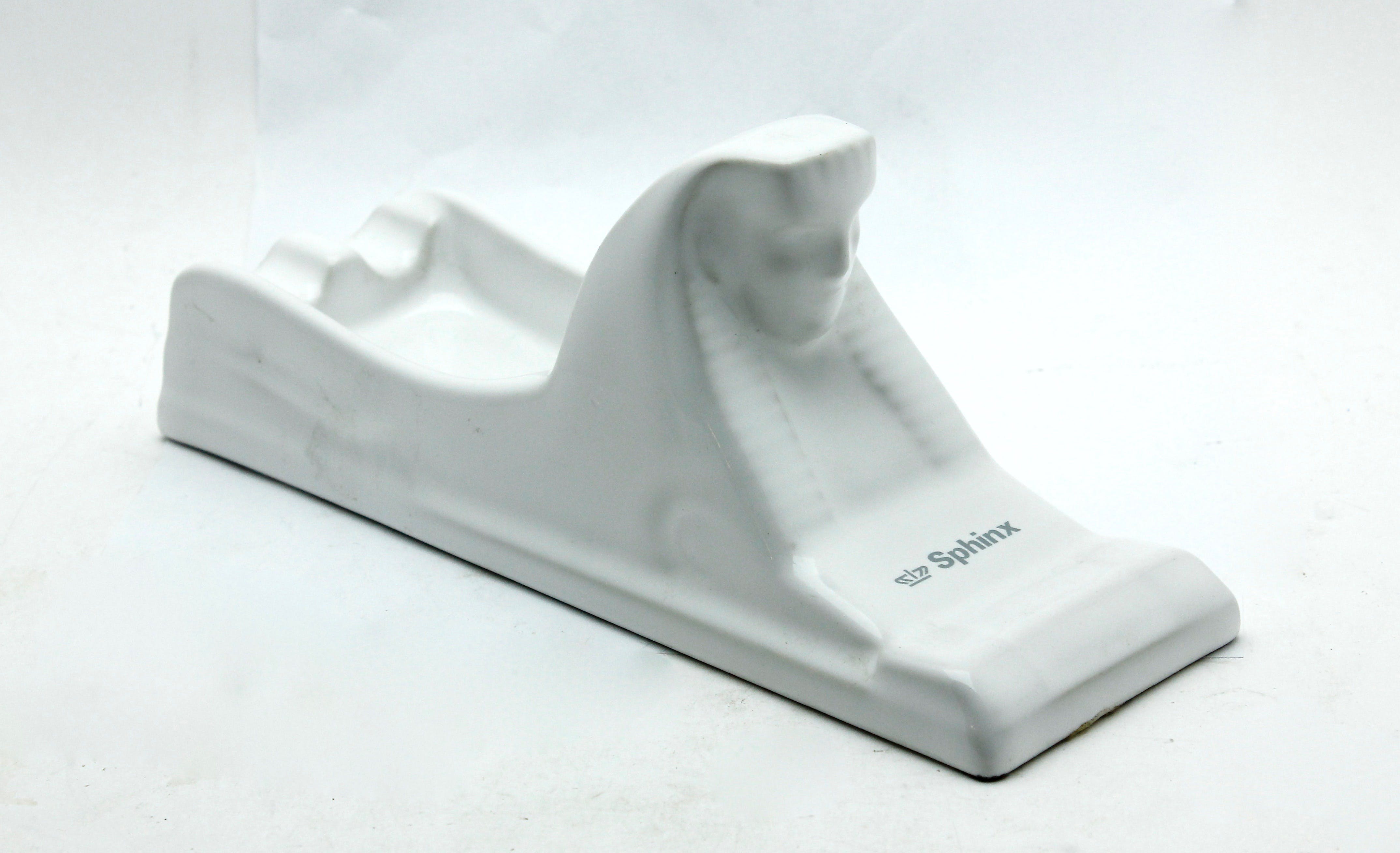 De Sphinx - Iconische wit mat geglazuurde aardewerk asbak 'sphinx' 1960's verkocht voor € 9!