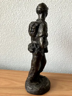 Dick van Wijk - Beeld Soldaat over zee 1945 - 1962. kopen? Bied vanaf 20!