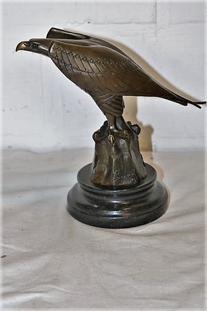 Johan Coenrad Ulrich Legner - Havik art deco bronzen beeld kopen? Bied vanaf 125!