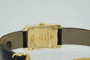 92 - Stijlvol 18Krt gouden Baume et Mercier "Hampton Milleis" polshorloge kopen? Bied vanaf 1600!