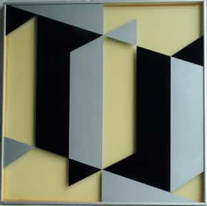 Estella van Bilderbeek - Gemengde techniek op plexiglas , Constructie C – 1982 verkocht voor € 85!