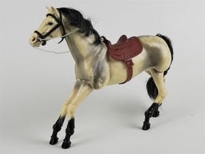 Curiosa - Levensecht modelpaard met alle beengewrichten kopen? Bied vanaf 1!