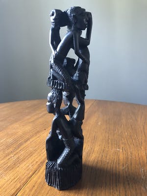 Niet of onleesbaar gesigneerd - Afrikaanse Makonde Levensboom kopen? Bied vanaf 1!