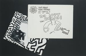 Keith Haring - Tekening in viltstift op enveloppe, Pop Shop - Ingelijst kopen? Bied vanaf 1!