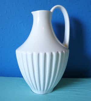 Kunstaardewerkfabriek Regina - FLORIS MEYDAM kan met oor 1962 (1506) verkocht voor € 25!