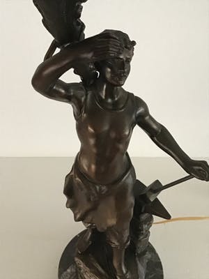 Curiosa - Charles Ruchot. Tafellamp .Smid kopen? Bied vanaf 75!