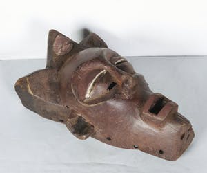 Chokwe - Houten initiatiemasker met schelp en scarificaties kopen? Bied vanaf 1!