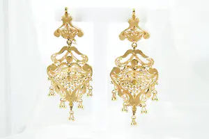 Acheter51 - Sierlijk paar oosterse 20 Krt geelgouden Filigrein Filigrain oorhangers? Enchérissez de 390!